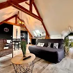 La Rose Des Vents Apartment *